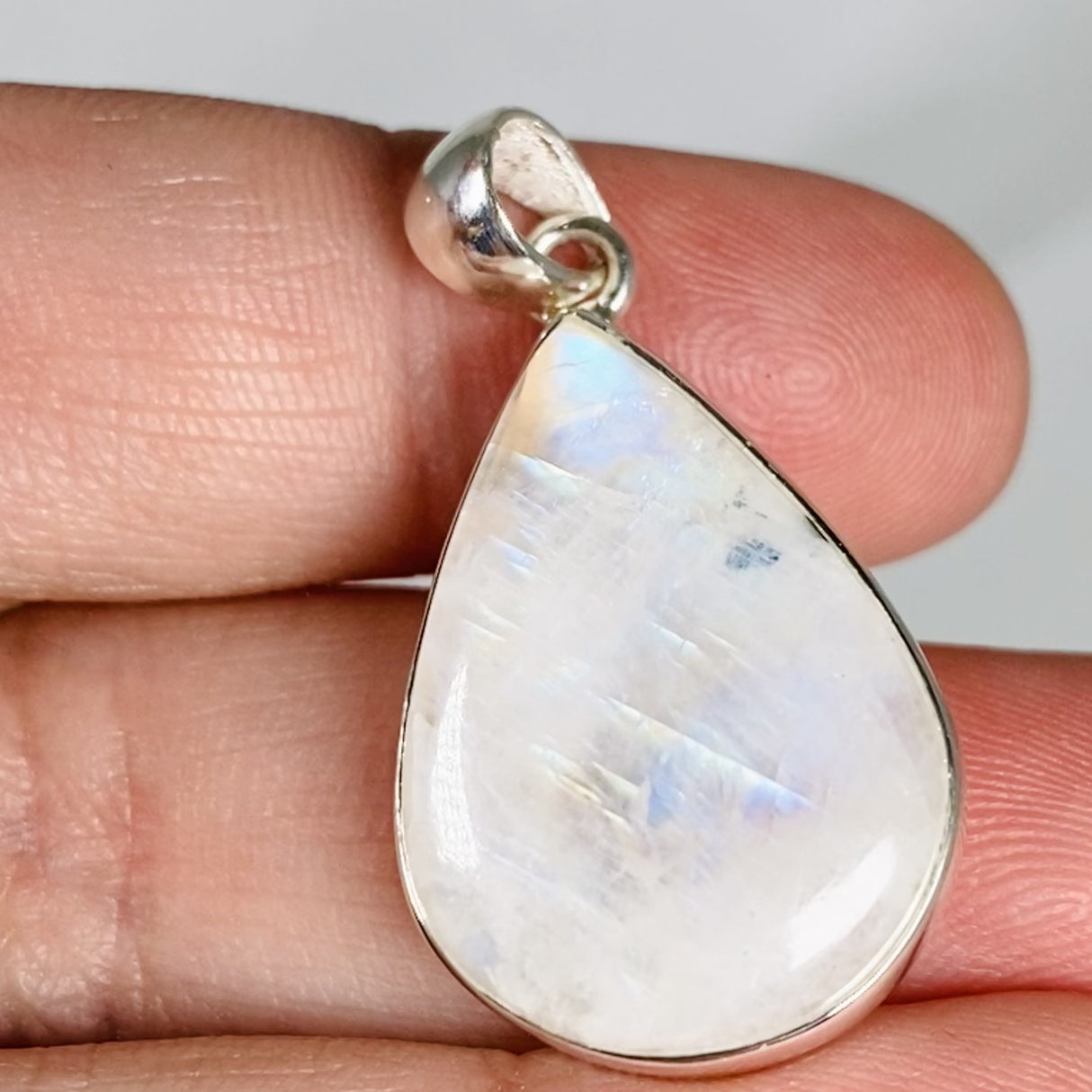 Moonstone Teardrop Pendant KPGJ4024