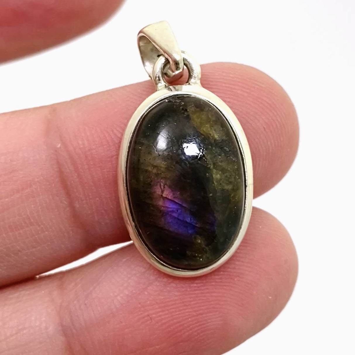 Labradorite Oval Cabochon Pendant PPGJ1047