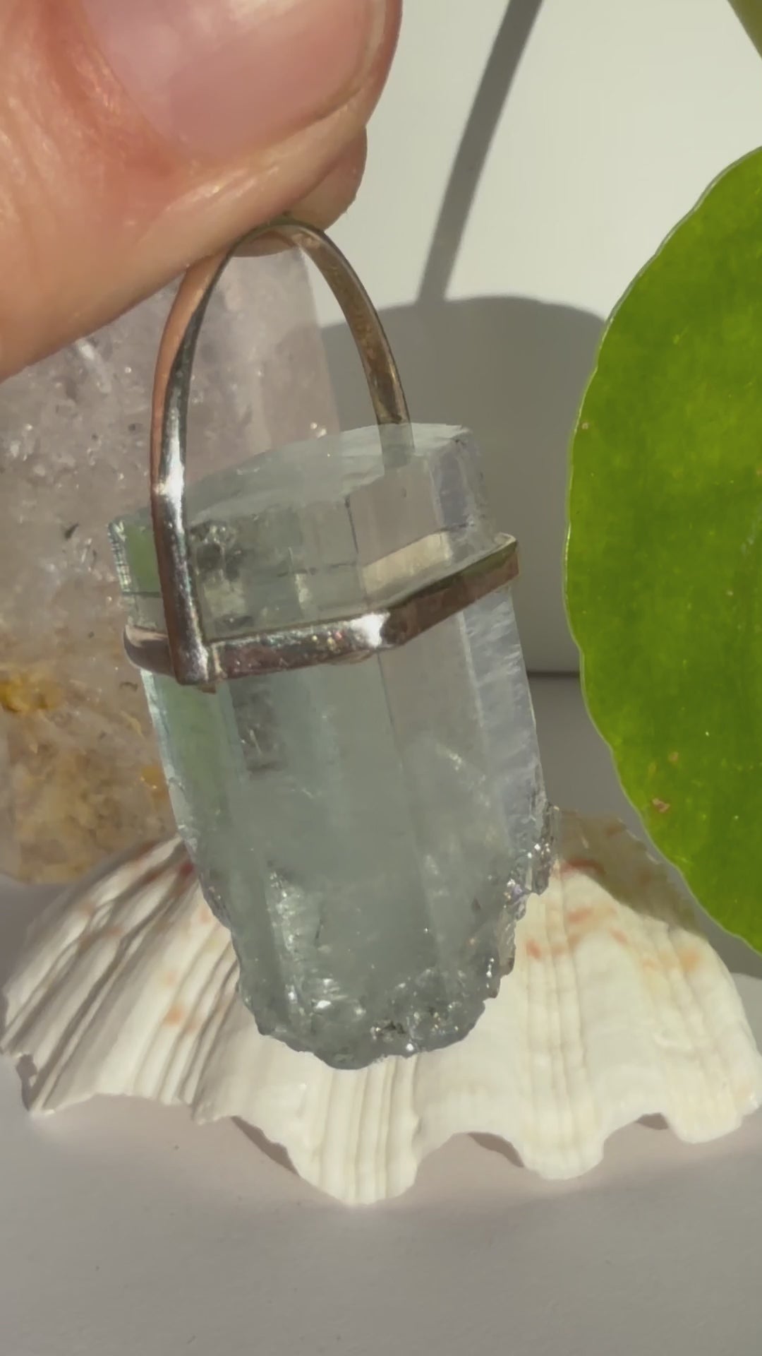 Aquamarine-natural-crystal-pendant