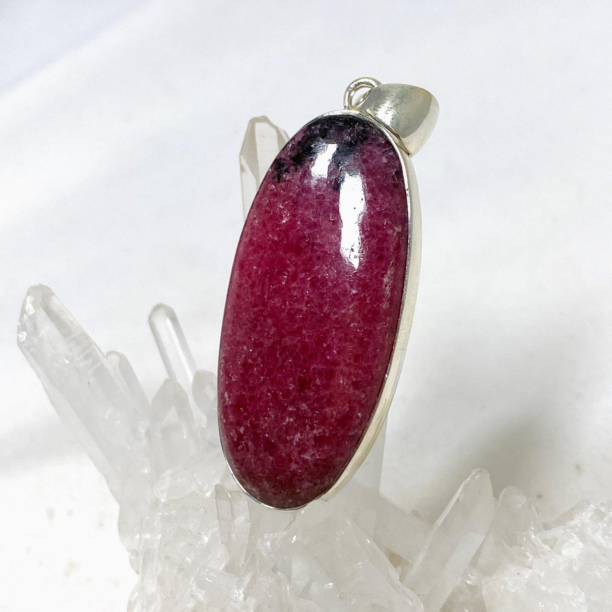 Rhodonite Oval Pendant KPGJ4401 - Nature's Magick