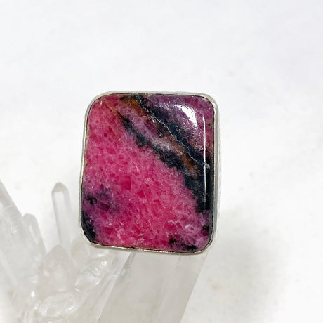 Rhodonite Rectangle Ring in a Hammered Setting Size 10 KRGJ3212 - Nature's Magick