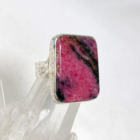 Rhodonite Rectangle Ring in a Hammered Setting Size 10 KRGJ3212 - Nature's Magick