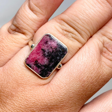 Rhodonite Rectangle Ring Size 11 KRGJ3213 - Nature's Magick