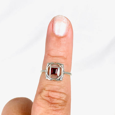 Root Chakra Ring with Garnet - Nature's Magick