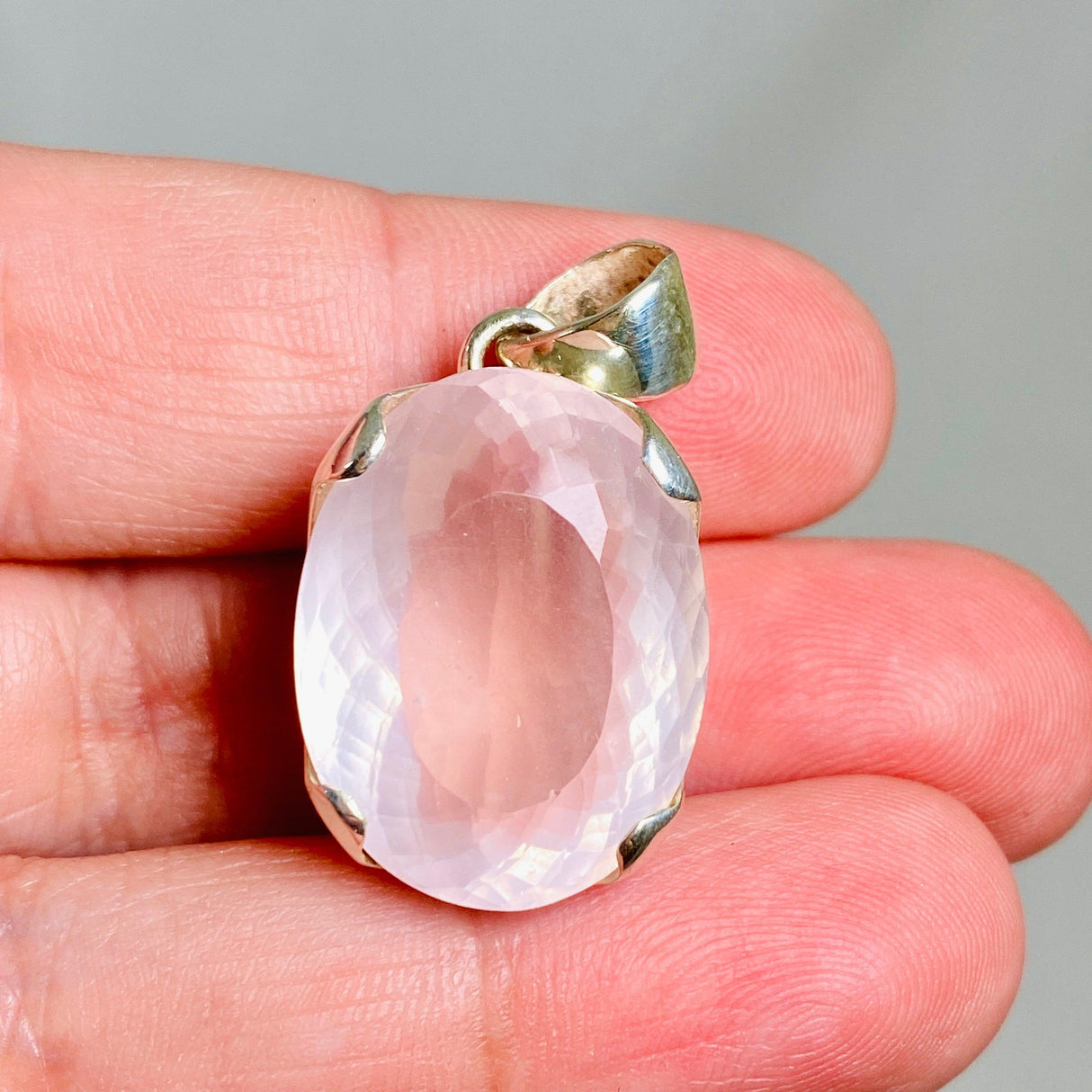 Rose Quartz Faceted Oval Pendant KPGJ3996 - Nature's Magick