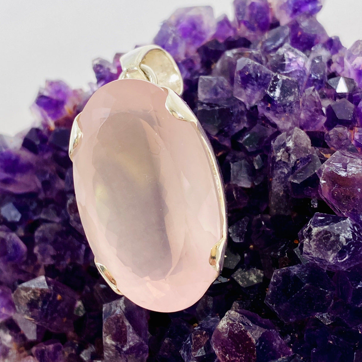 Rose Quartz Faceted Oval Pendant KPGJ3997 - Nature's Magick