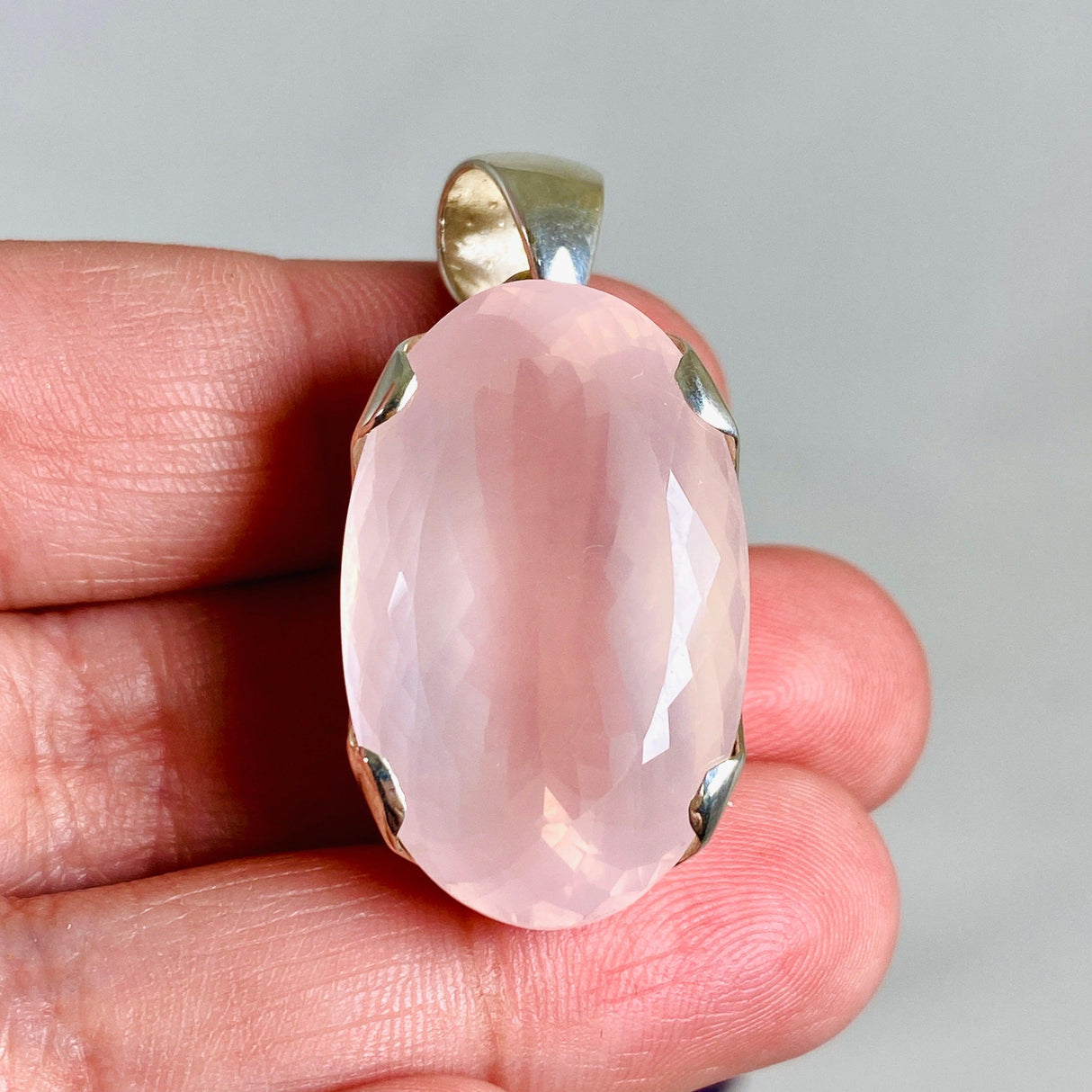 Rose Quartz Faceted Oval Pendant KPGJ3997 - Nature's Magick