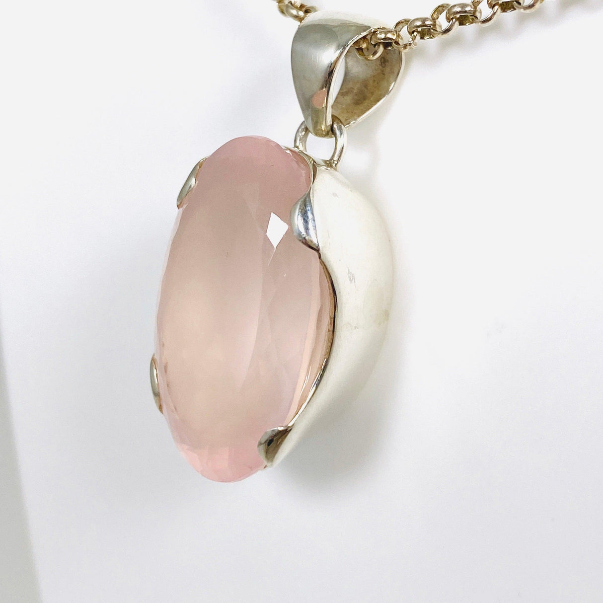 Rose Quartz Faceted Oval Pendant KPGJ3997 - Nature's Magick