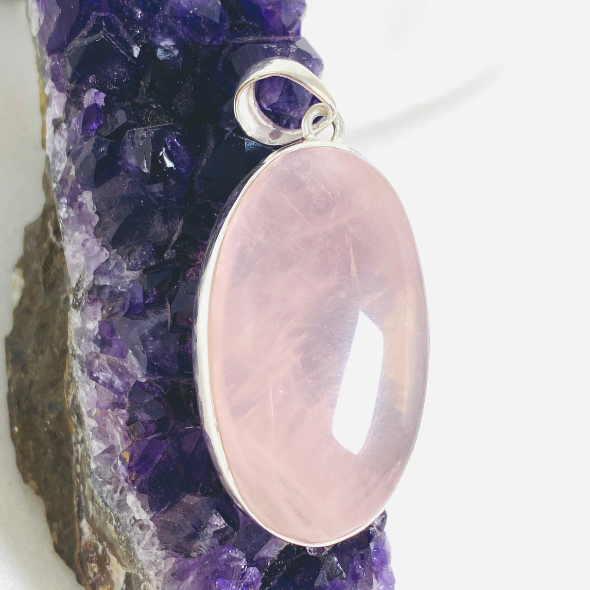 Rose Quartz Oval Pendant KPGJ3987 - Nature's Magick