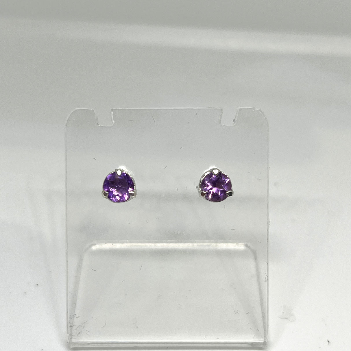 Round Faceted Gemstone 3-claw Set Stud Earring 5mm PSE005