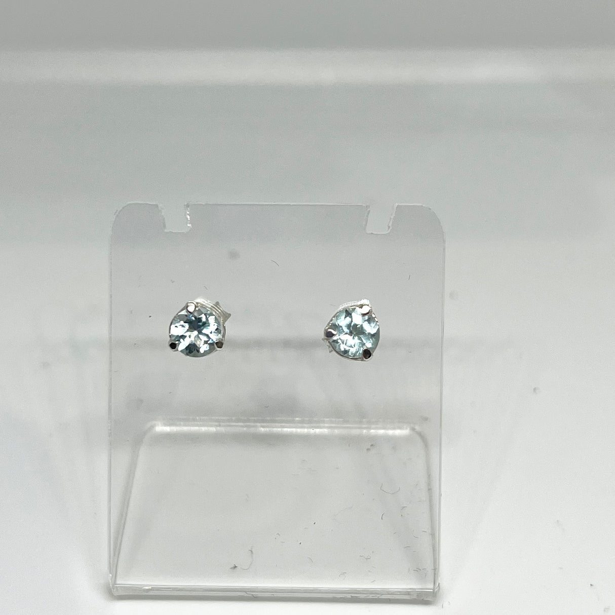 Round Faceted Gemstone 3-claw Set Stud Earring 5mm PSE005