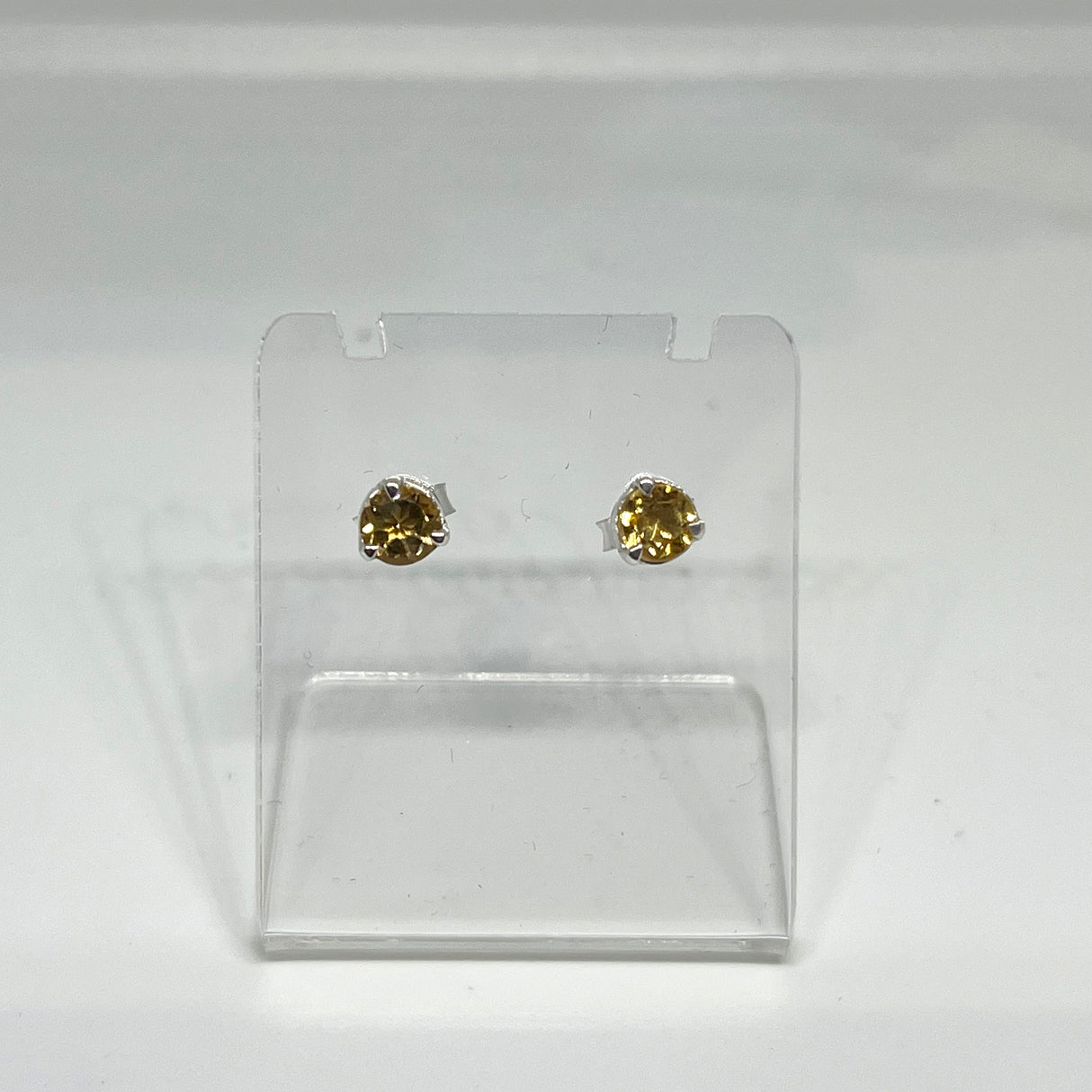 Round Faceted Gemstone 3-claw Set Stud Earring 5mm PSE005