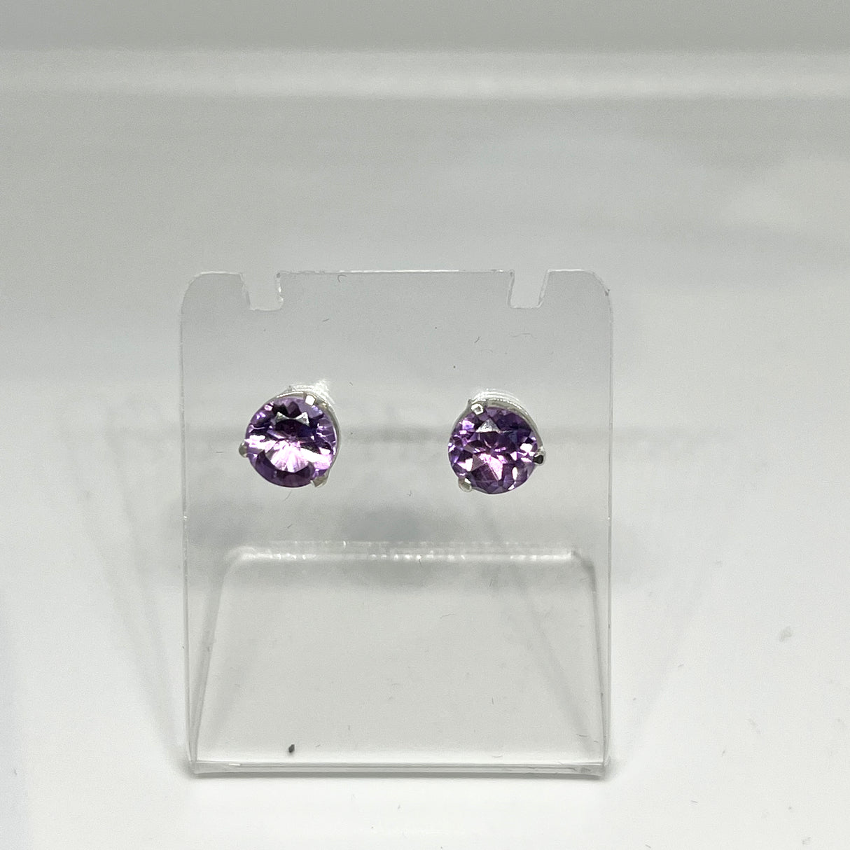 Round Faceted Gemstone 3-claw Set Stud Earring 7mm PSE006