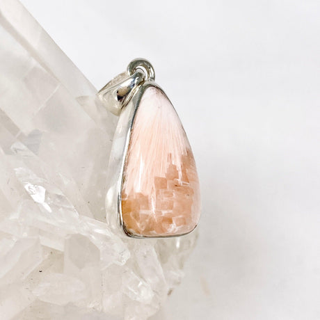 Scolecite teardrop pendant KPGJ3810