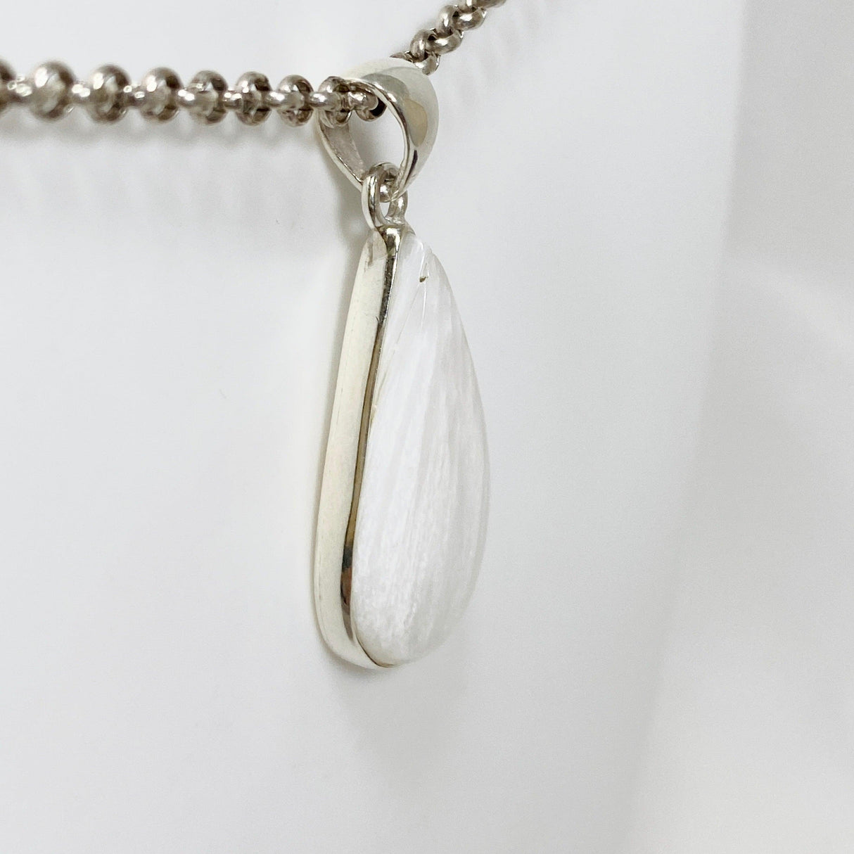 Scolecite Teardrop Pendant KPGJ4510 - Nature's Magick