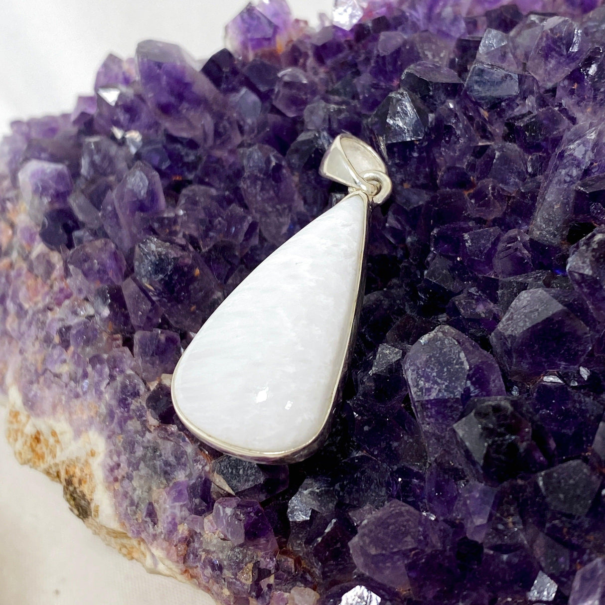 Scolecite Teardrop Pendant KPGJ4511 - Nature's Magick