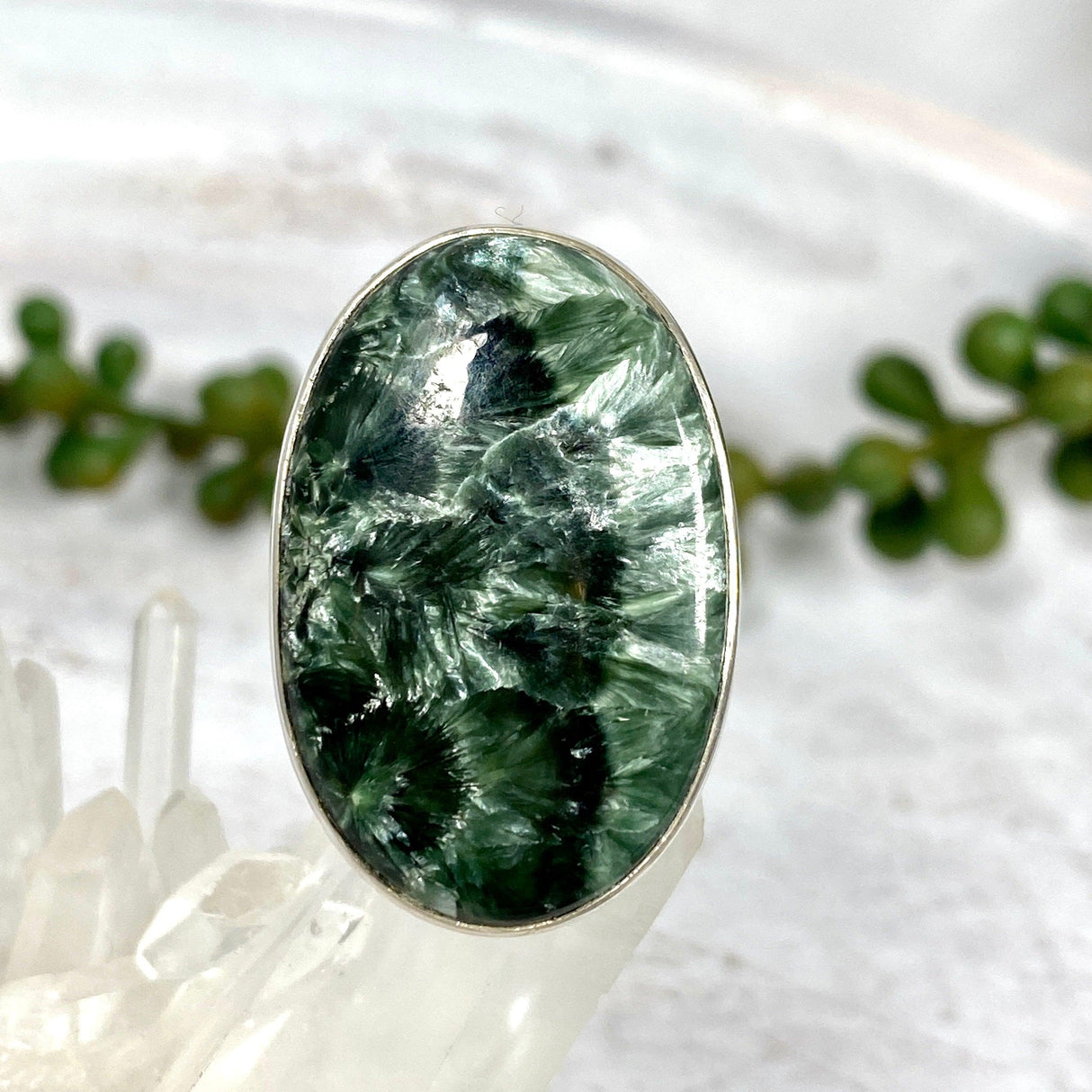 Seraphinite oval ring s.10 KRGJ1636 - Nature's Magick