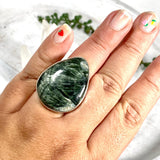 Seraphinite teardrop beaten band ring s.10 KRGJ1633 - Nature's Magick