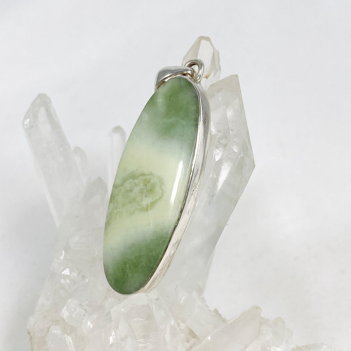 Serpentine long oval pendant KPGJ2700 - Nature's Magick