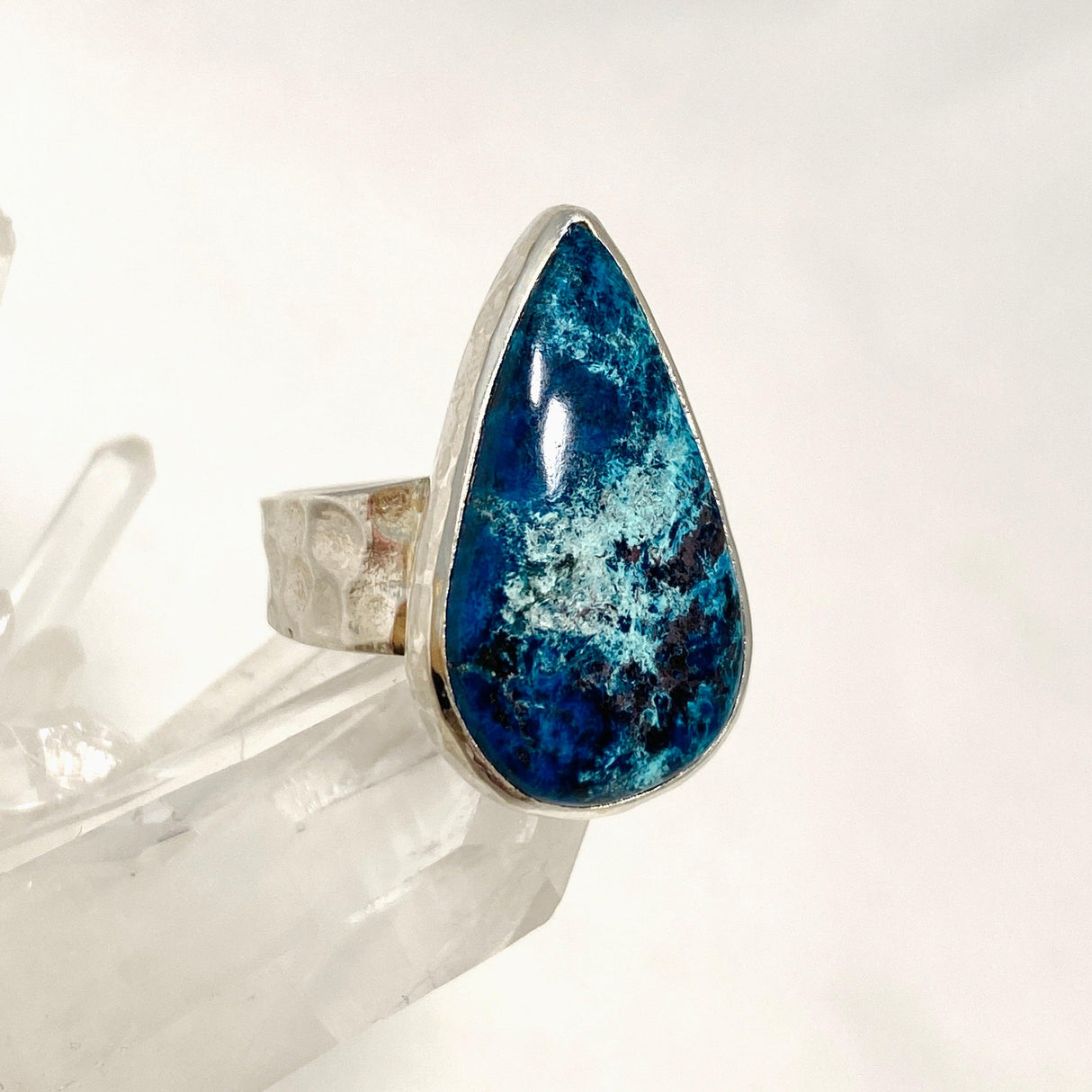 Shattuckite Teardrop Ring with a Hammered Band Size 8 KRGJ3218 - Nature's Magick
