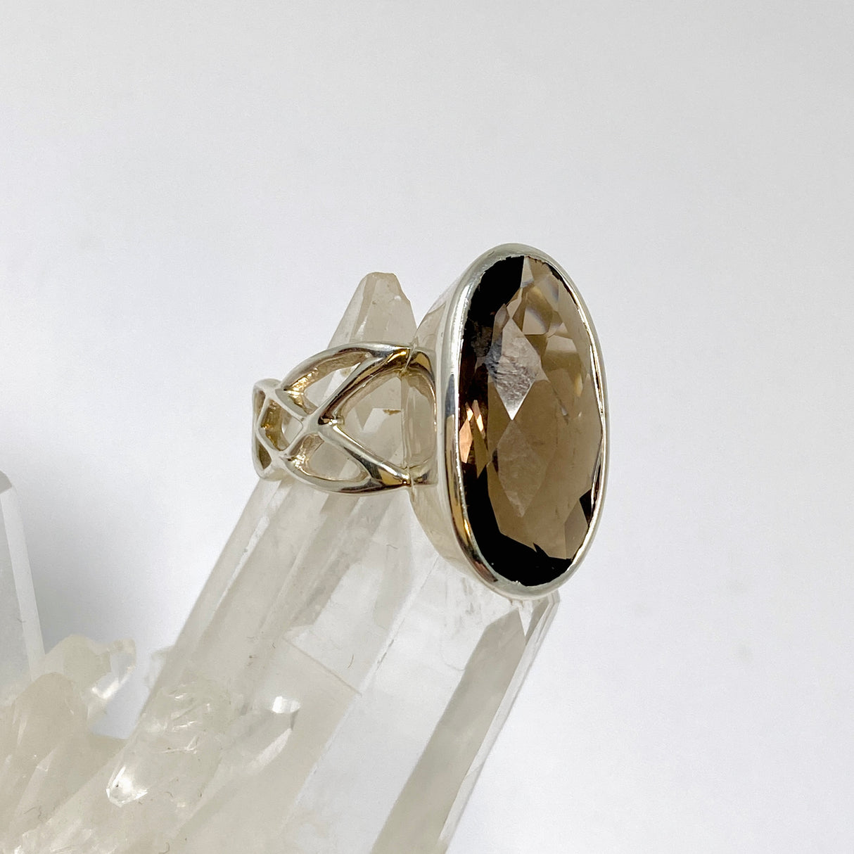 Smokey Quartz Oval Faceted Ring Size 8 in a Decorative Settings PRGJ1037