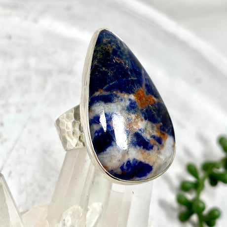 Sodalite teardrop cabochon ring with beaten band s.9 KRGJ937 - Nature's Magick