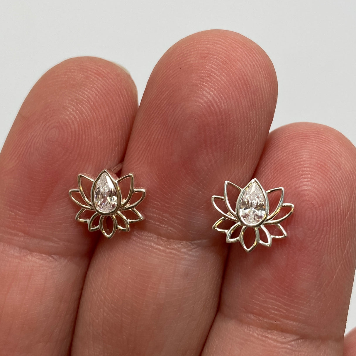 SS CZ Lotus flower studs SE266