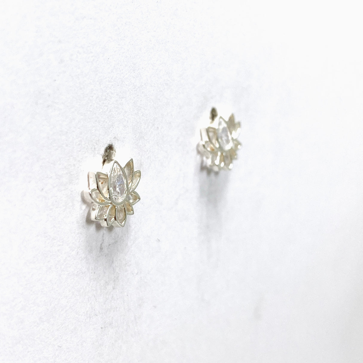 SS CZ Lotus flower studs SE266