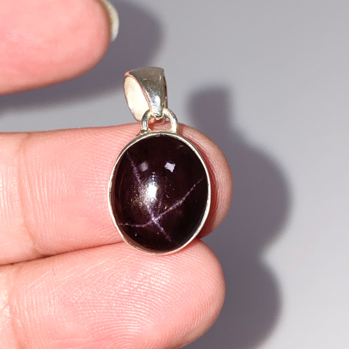 Star Garnet Oval Cabochon Pendant KPGJ4847