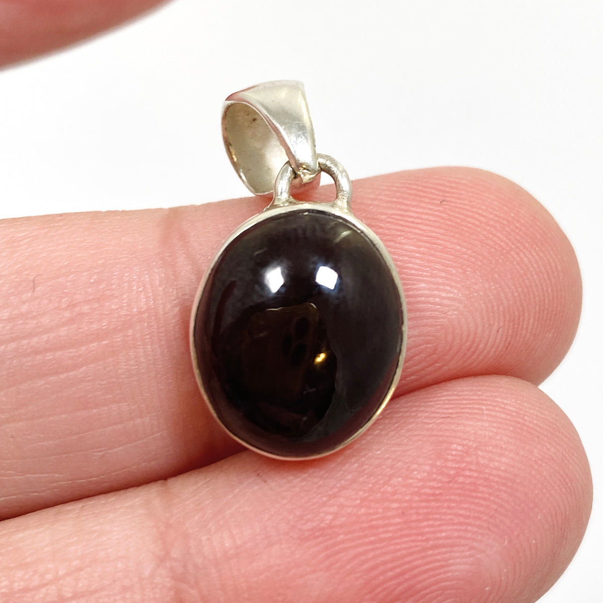Star Garnet Oval Cabochon Pendant KPGJ4847