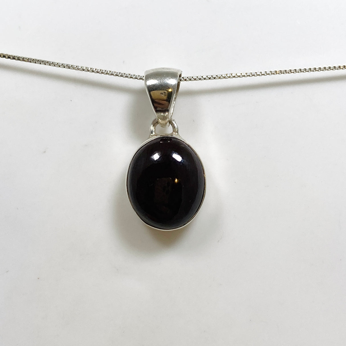 Star Garnet Oval Cabochon Pendant KPGJ4847