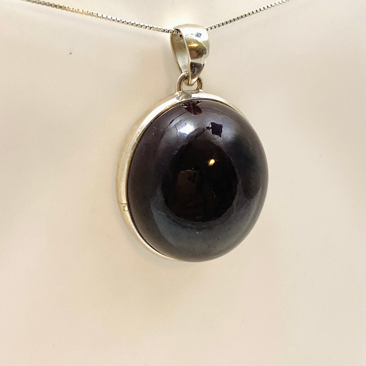 Star Garnet Oval Cabochon Pendant PPGJ869