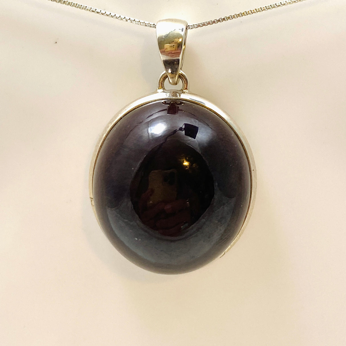 Star Garnet Oval Cabochon Pendant PPGJ869