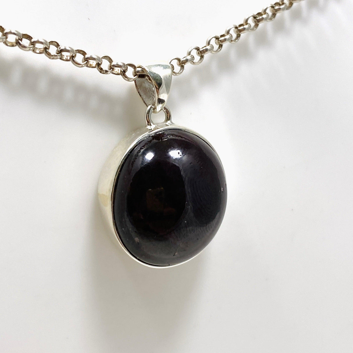 Star Garnet Oval Pendant KPGJ4227 - Nature's Magick