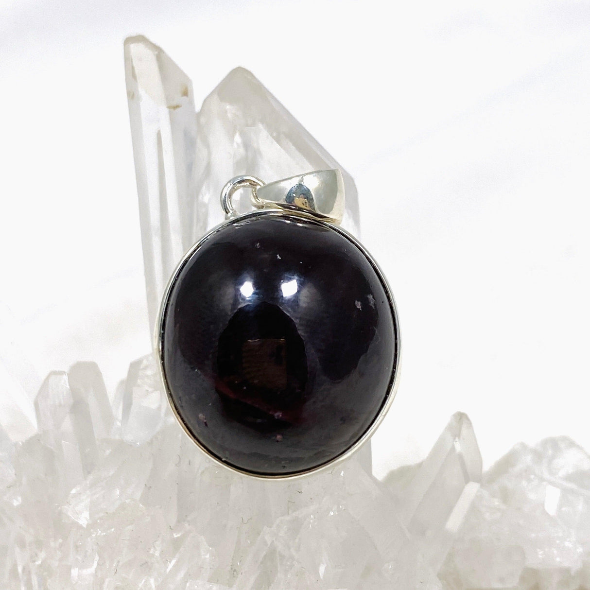 Star Garnet Oval Pendant KPGJ4227 - Nature's Magick