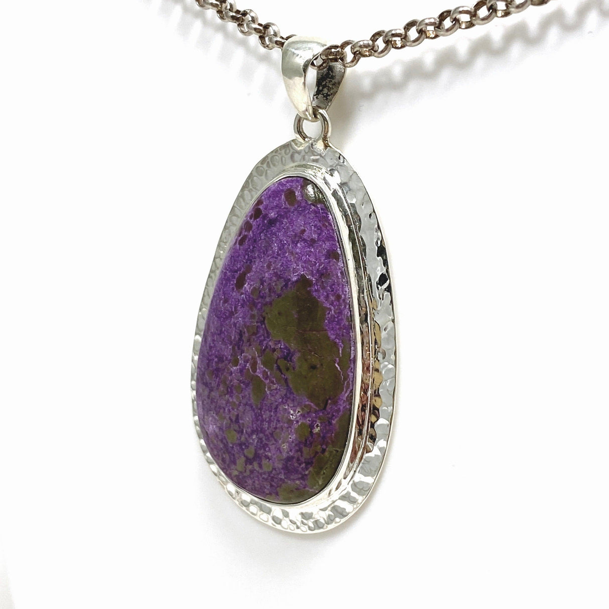 Stichtite in Serpentine (Atlantasite) Teardrop Pendant in a Hammered Setting KPGJ4278 - Nature's Magick