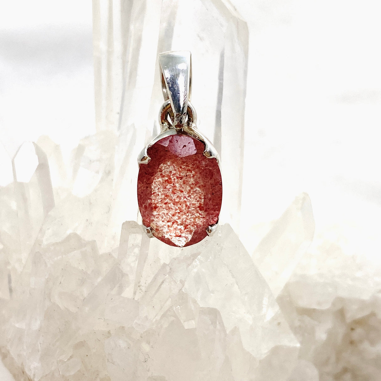 Strawberry Quartz Oval Faceted Pendant PPGJ833