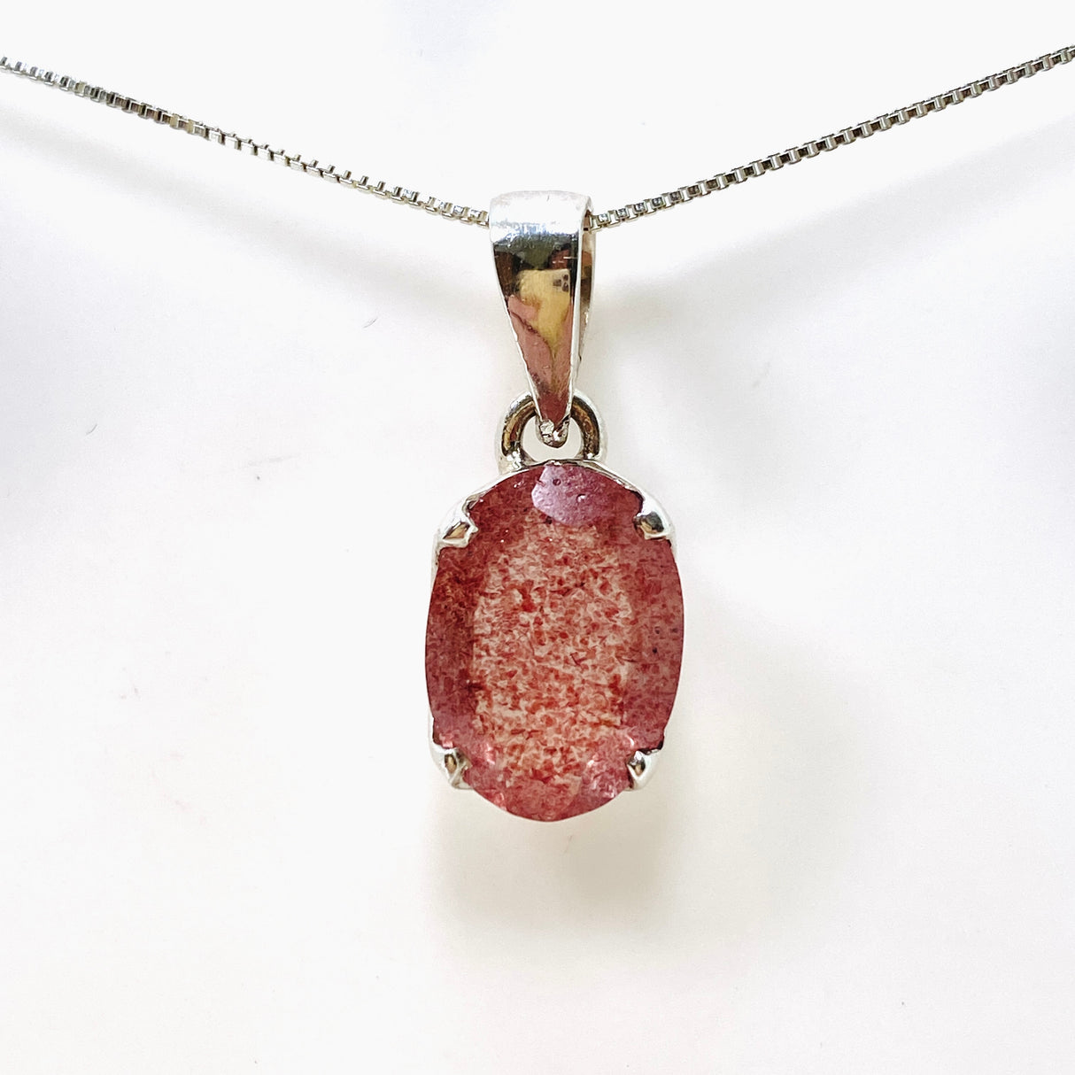 Strawberry Quartz Oval Faceted Pendant PPGJ833