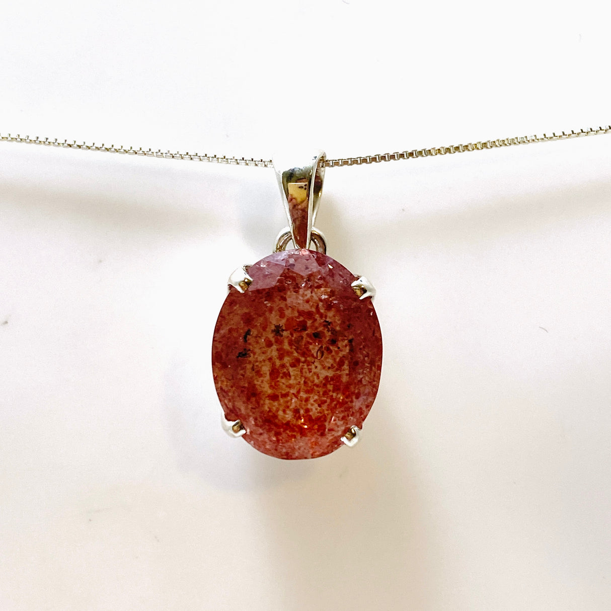 Strawberry Quartz Oval Faceted Pendant PPGJ948