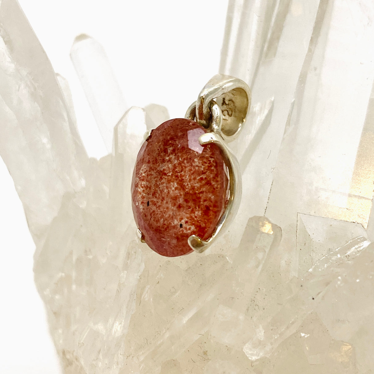 Strawberry Quartz Oval Faceted Pendant PPGJ949