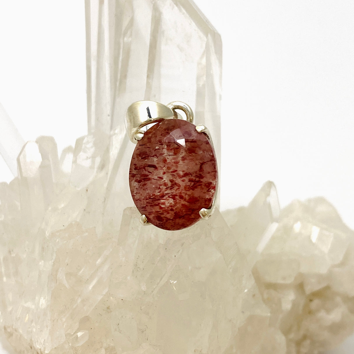 Strawberry Quartz Oval Faceted Pendant PPGJ951