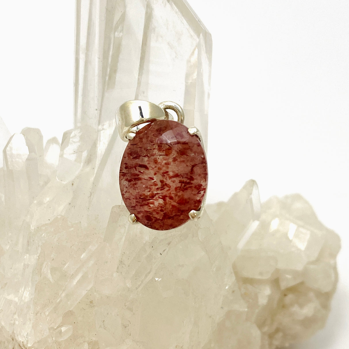 Strawberry Quartz Oval Faceted Pendant PPGJ951