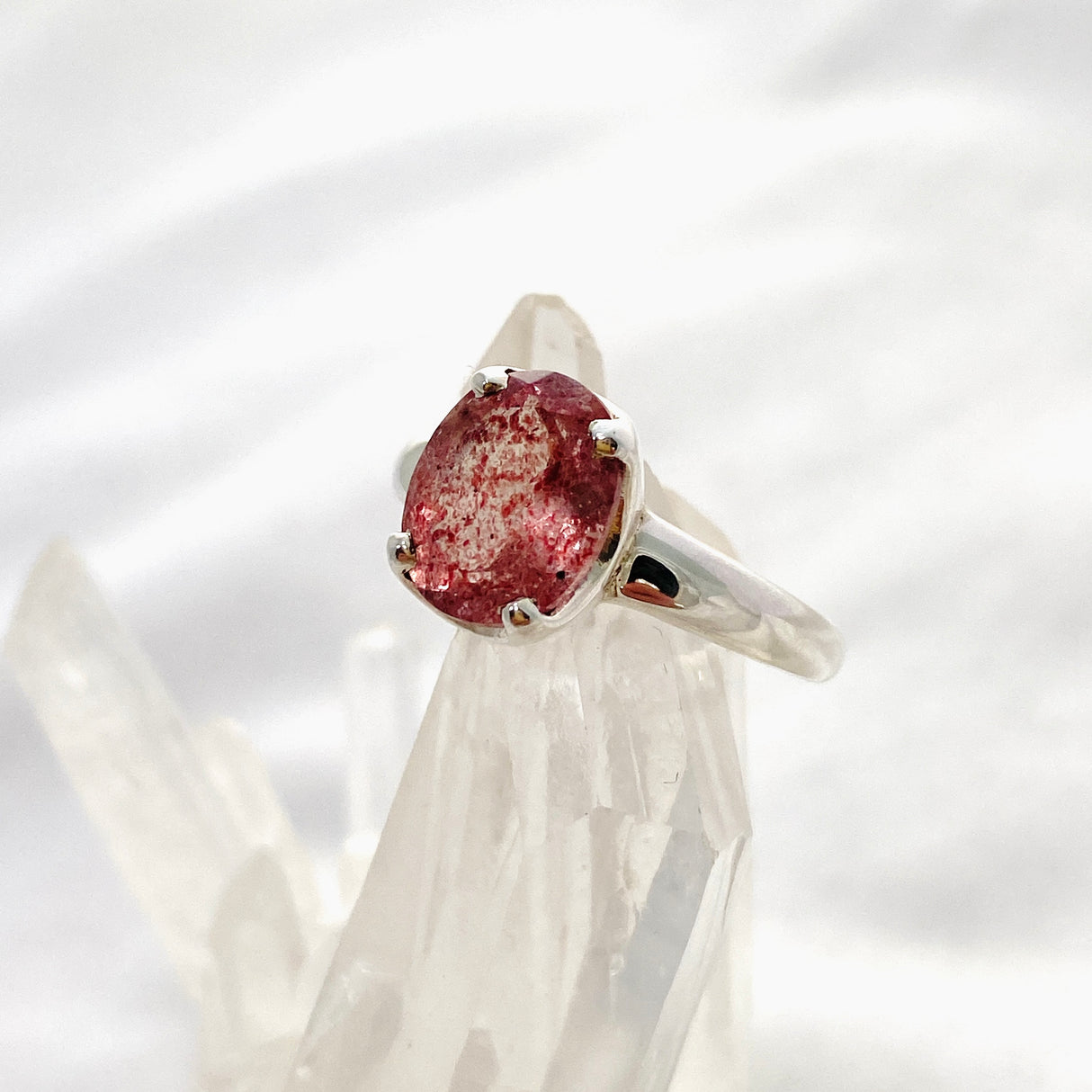 Strawberry Quartz Oval Faceted Ring Size 7 PRGJ596