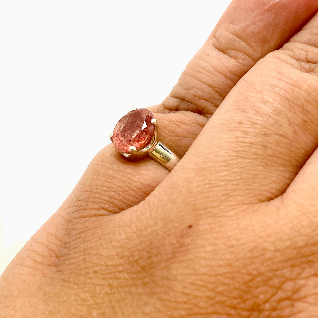 Strawberry Quartz Oval Faceted Ring Size 8 PRGJ763