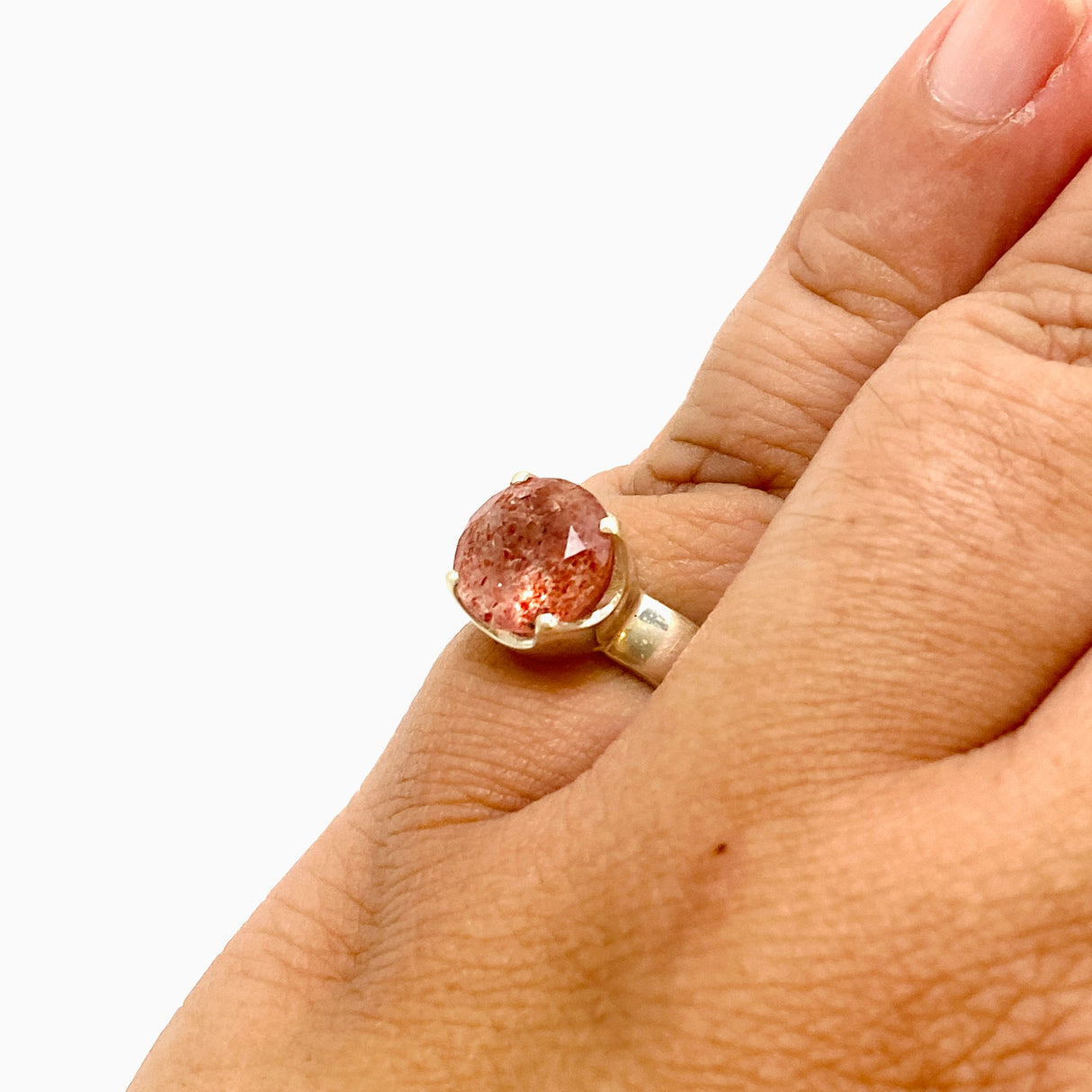 Strawberry Quartz Round Faceted Ring Size 8.5 PRGJ764