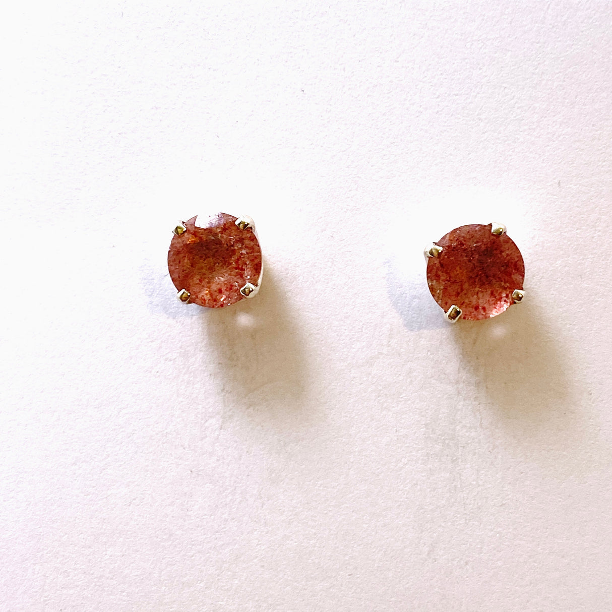 Strawberry Quartz Round Faceted Stud Earrings 9mm PSE033