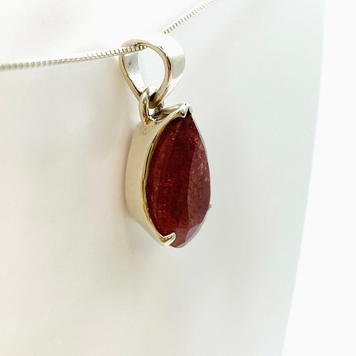 Strawberry Quartz Teardrop Faceted Pendant PPGJ953