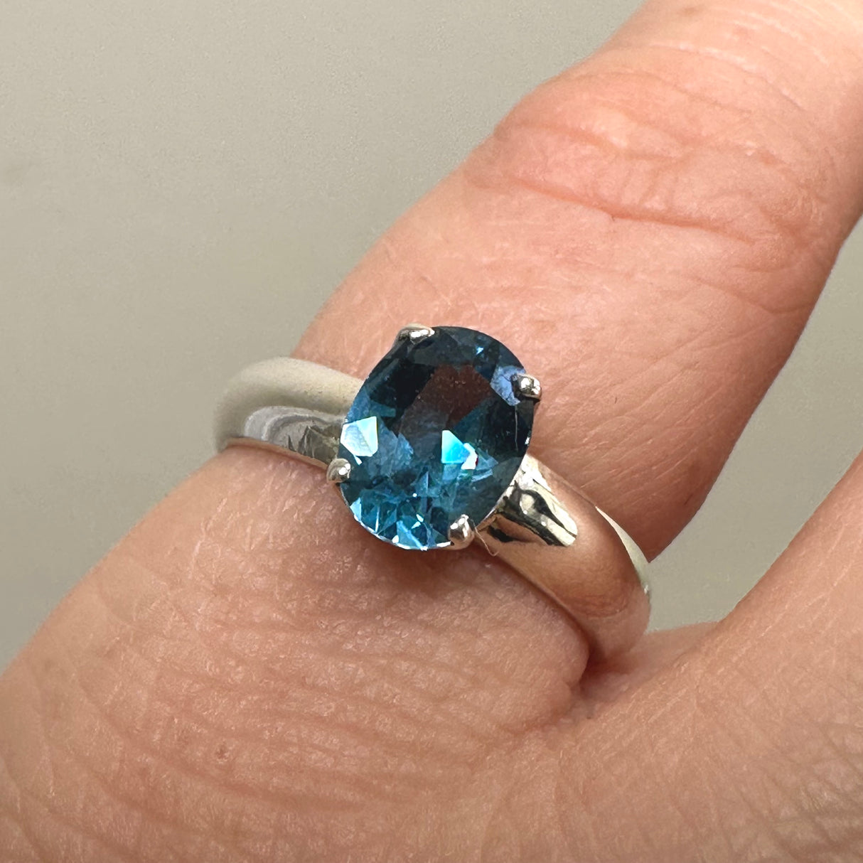 Swiss Blue Topaz Oval Faceted Solitaire Ring Size 5.5 PRGJ799