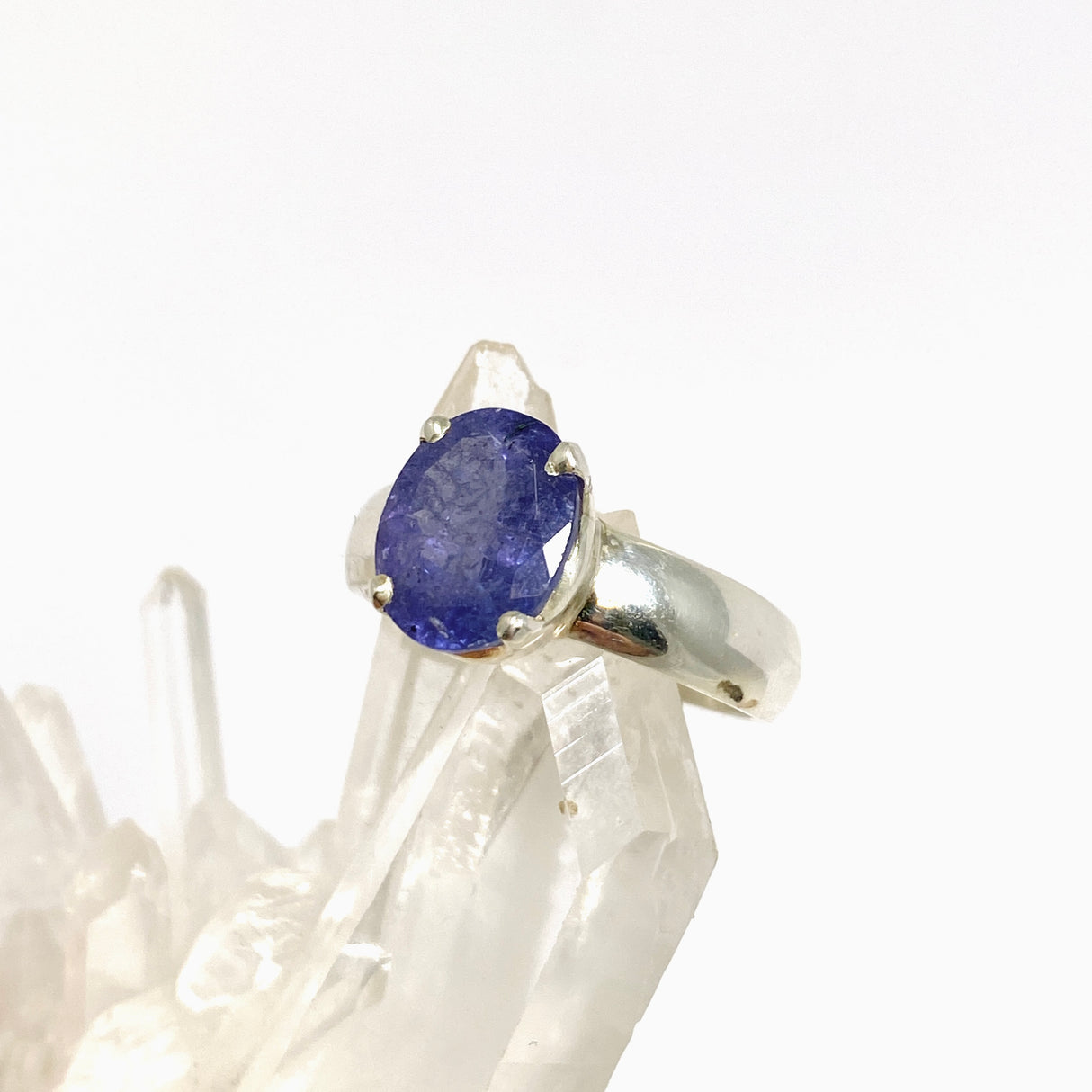 Tanzanite Oval Faceted Ring Size 9.5 PRGJ1020