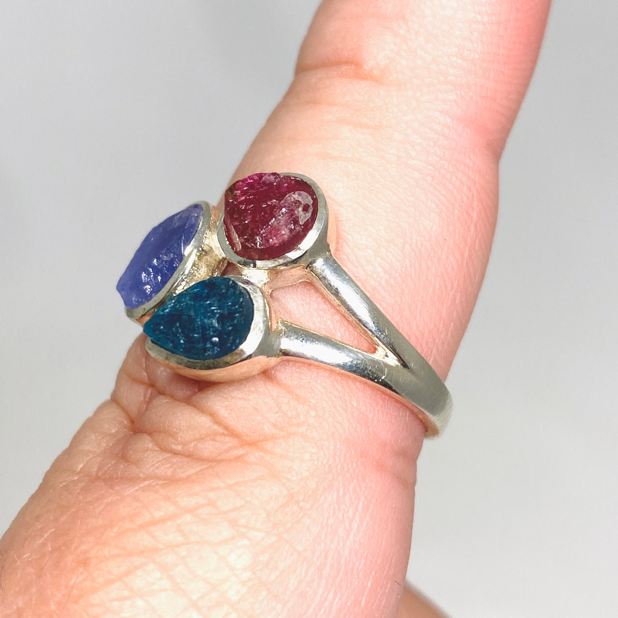 Tanzanite Oval Raw Ring with Apatite and Pink Tourmaline Size 9 PRGJ516